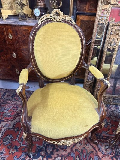 PAIR OF NAPOLEON III PERIOD ARMCHAIRS