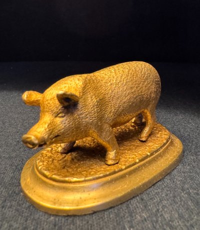Vergoldete Bronze-Tierskulptur „Schwein“, spätes 19. Jahrhundert