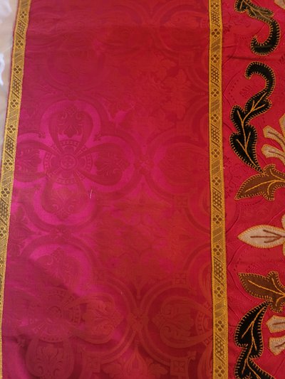 Chasuble de prêtre en damas, époque vers 1900