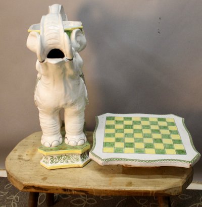 Sella a scacchi in ceramica Double Elephant
