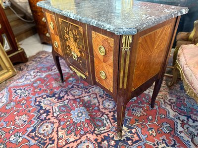 COMMODE DITE SAUTEUSE LOUIS XV TRANSITION 18ème