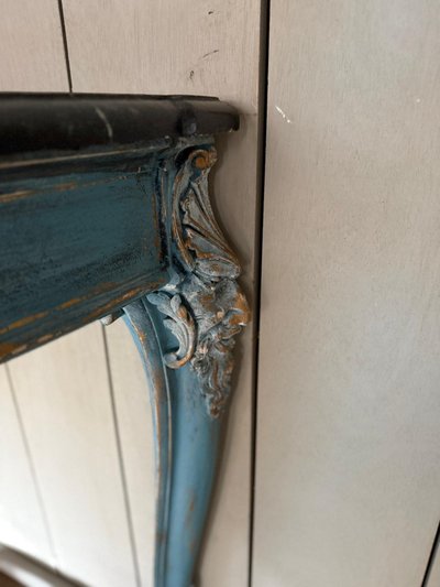 Console italienne avec mascarons et belle sculpture datant du 19e siècle 