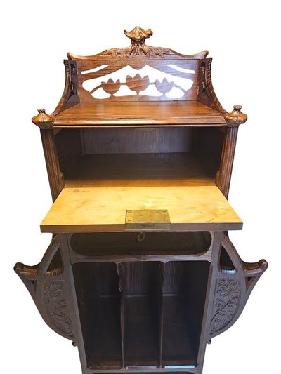 Maurice Alet Meuble d'Entre-deux art Nouveau "Aux Cigales"