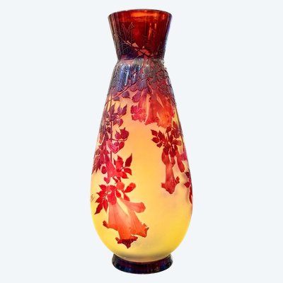 Emile Gallé Important Vase Art nouveau "Bignones Rouges"