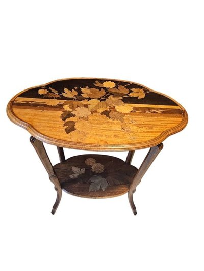 Emile Gallé Table à Thé Art nouveau "Viorne Boule de Neige et  Papillons"