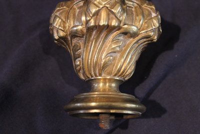 Paire de portes embrasses à rideaux en bronze de style Louis XVI époque 19ème