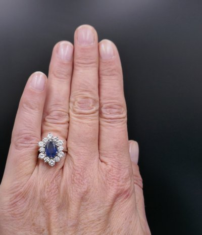 Bague Saphir 2,92 carats Et Diamants 1,80 carat,  Or Blanc 18 Carats.