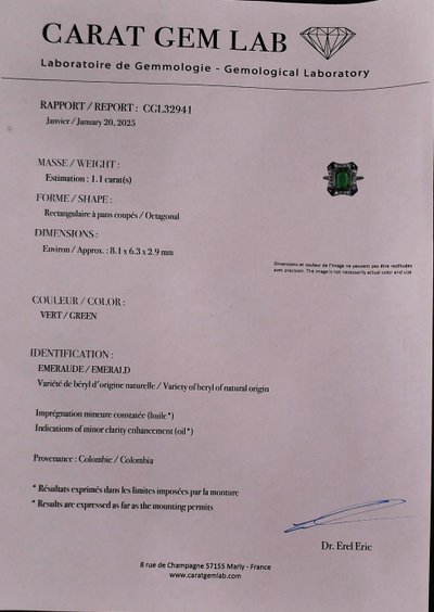 Bague Art Déco Ornée d'Une émeraude De Colombie (certificat), Platine.