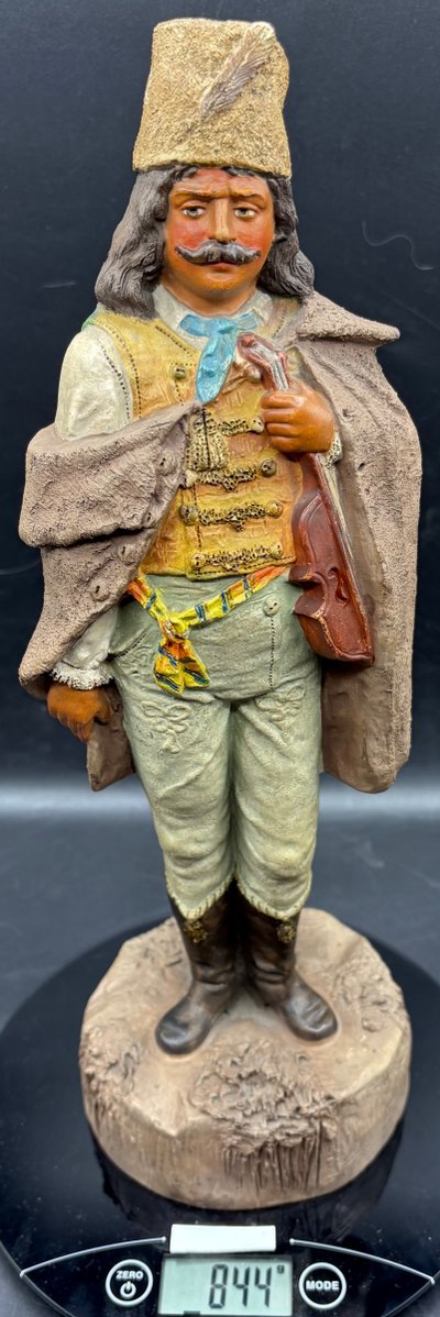 TERRACOTTA SUBJECT