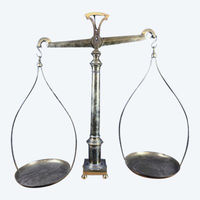 Monumentale Balance d'Apothicairerie En Bronze Et Laiton Doré époque XIXeme  / H76cm