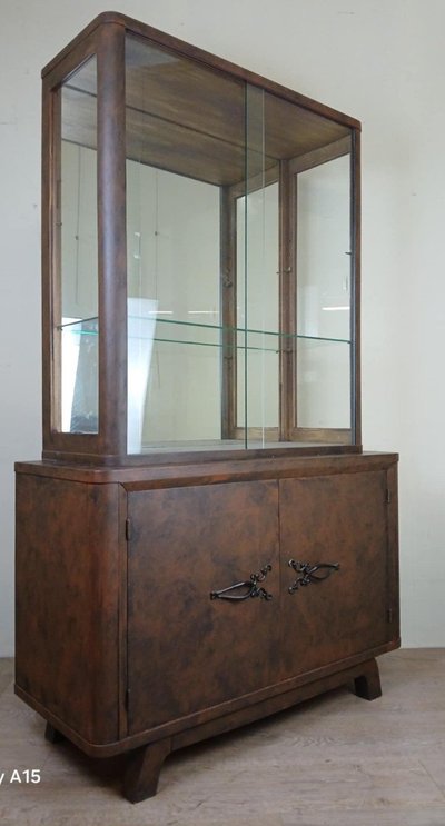 Bibliothèque époque Art Déco En Bois Laqué En Faux Semblant De Tôle A Patine Rouille Vers 1930