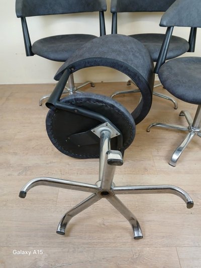 Set di quattro poltrone d'epoca circa 1980