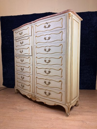 Semainier Arbalète A Double Rang De Tiroirs Style Louis XV En Bois Laqué Et Doré Vers 1900