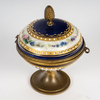Kleine Bonbonniere auf Fuß, Epoche Napoleon III