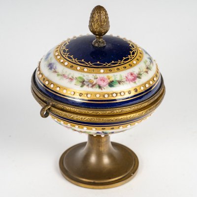 Kleine Bonbonniere auf Fuß, Epoche Napoleon III
