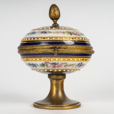 Kleine Bonbonniere auf Fuß, Epoche Napoleon III