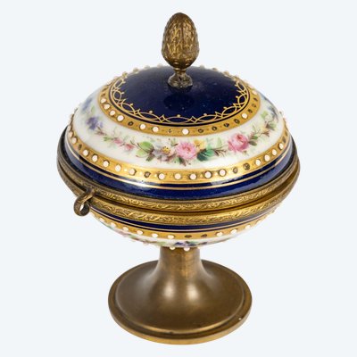 Kleine Bonbonniere auf Fuß, Epoche Napoleon III