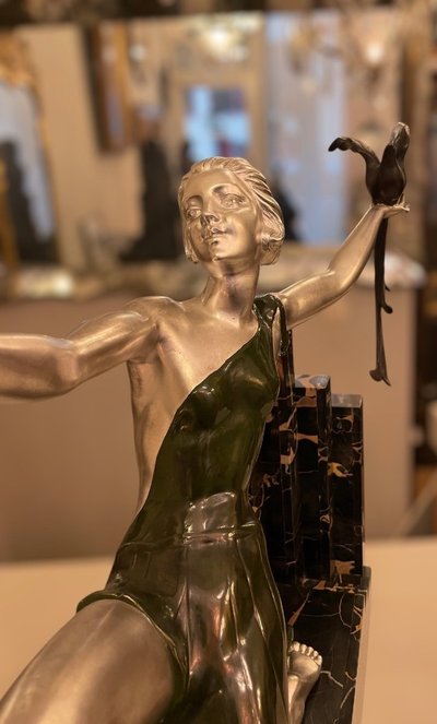 Scultura Uccelli del Paradiso, Bronzo Art Déco, Marmo Portor, Firmata G. Daverny