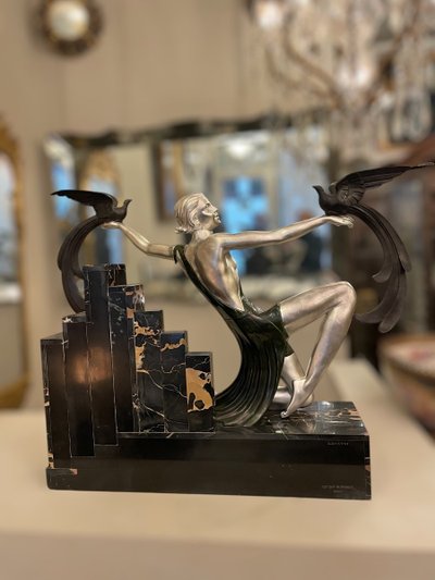 Scultura Uccelli del Paradiso, Bronzo Art Déco, Marmo Portor, Firmata G. Daverny