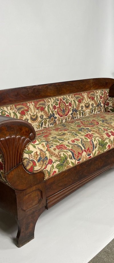 Divano in mogano del periodo Biedermeier 1820 circa