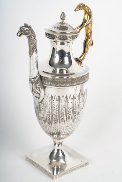 Un Service Thé Et Café Art Deco En Métal Argenté Et Vermeille