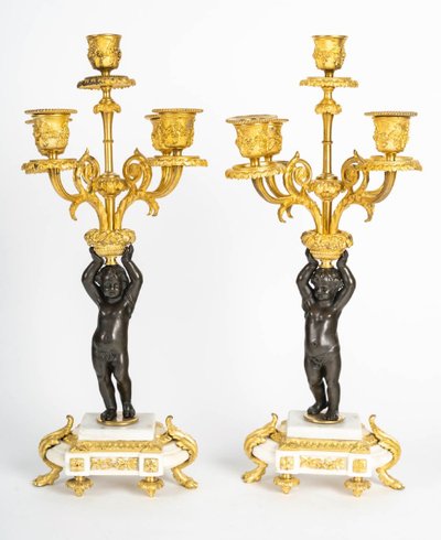 Une Garniture En Bronze Doré Et Marbre Blanc, 19th Century