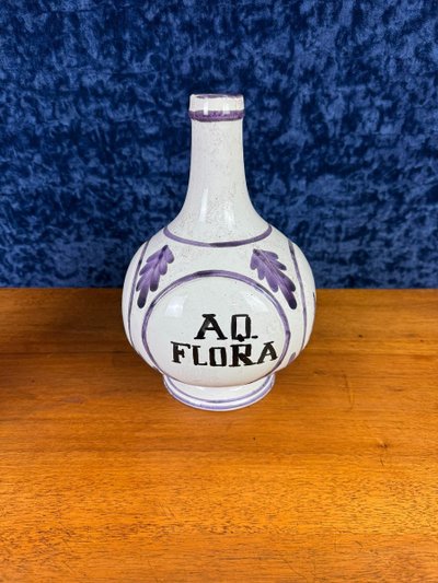 Due grandi vasi da farmacia in ceramica italiana del XX secolo