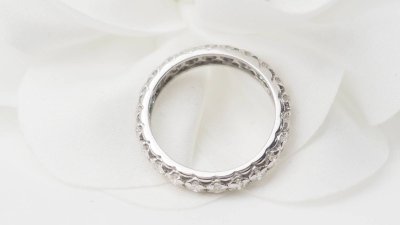 Fede americana in oro bianco e diamanti 0,88 carati