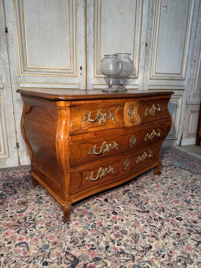 Cassettone Luigi XV del XVIII secolo