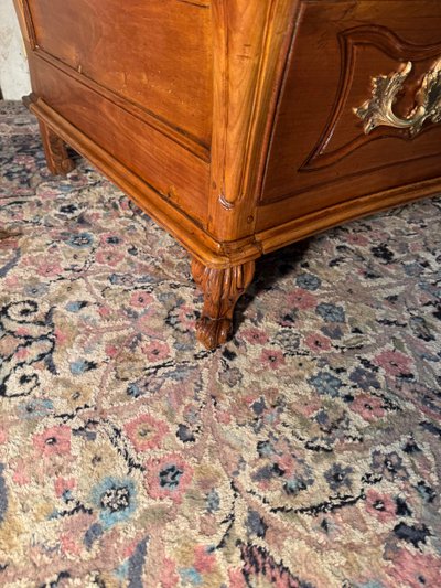 Cassettone Luigi XV del XVIII secolo