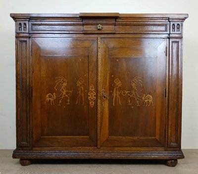 Buffet coloniale d'epoca Napoleone III con intarsi a decoro orientale