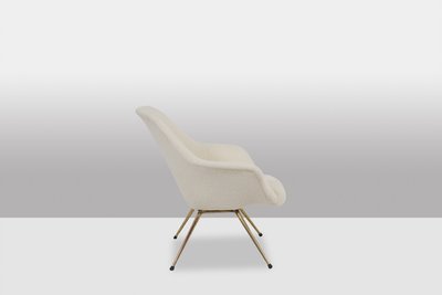 Paire de fauteuils cocktail en laiton doré. Années 1960. LS42411551