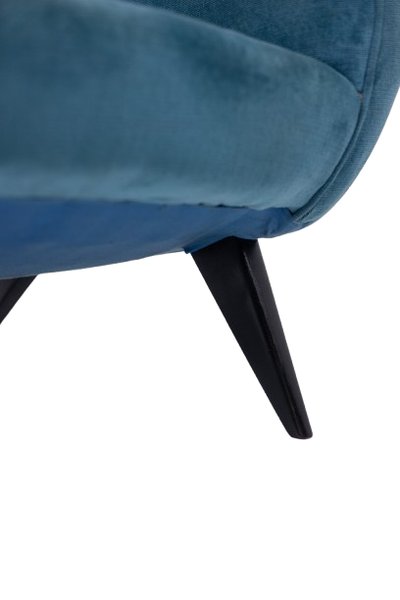 Sessel aus blauem Samt, Beine aus Buchenholz. 1950er Jahre. LS4410409A