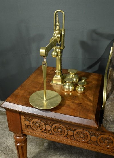 Balance de Jockey en Noyer, estampillée Youngs, époque Victorienne – 1860