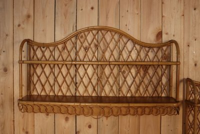 Grande coppia di mensole da parete in rattan attribuite a Audoux Minnet