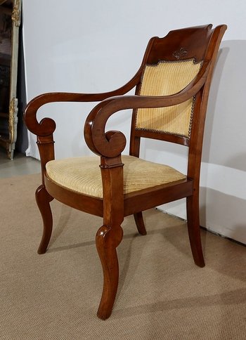 Paire de Fauteuils à Crosse en Noyer, époque Restauration – 1ère partie du XIXe 