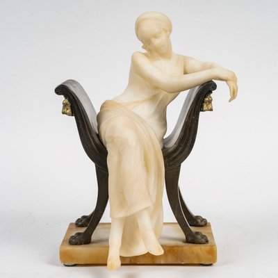 Scultura in alabastro e bronzo del periodo Art Nouveau