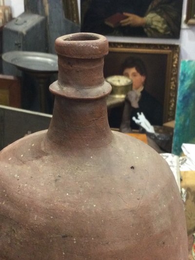 Terracotta jar XIXE