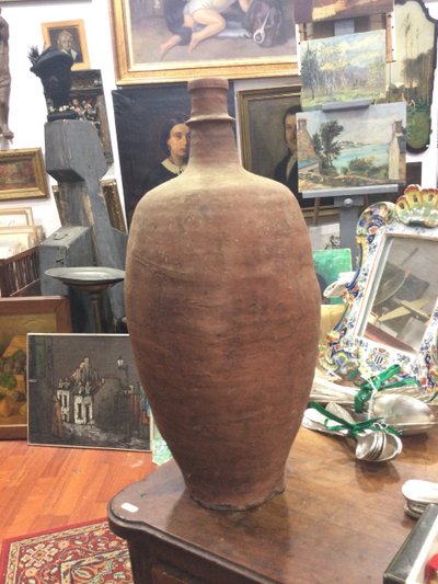 Terracotta jar XIXE