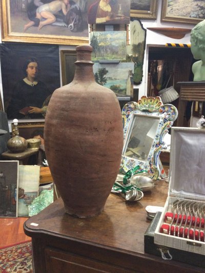 Terracotta jar XIXE