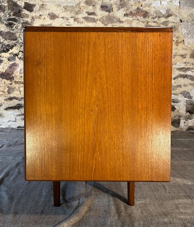 Scandinavian teak sideboard by Victor WILKINS from the 70s