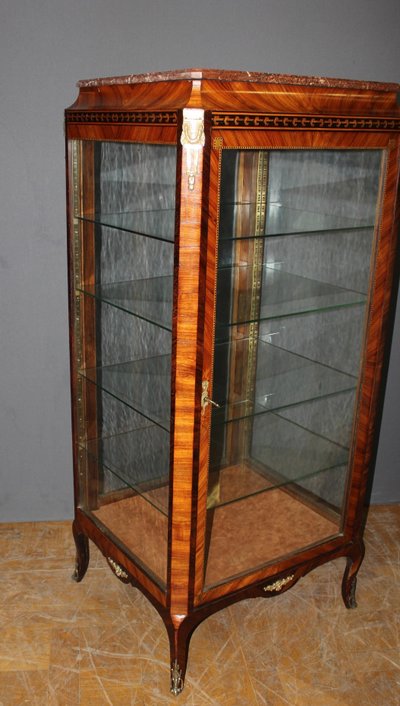 Vitrine Louis XV Quatre Faces Vitrées En Marqueterie Vers 1880