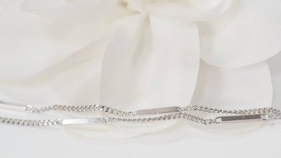 Herzhalskette aus Weißgold und Diamanten