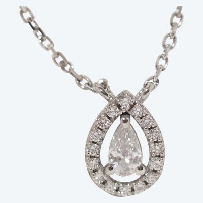 Collana con ciondolo in oro bianco e diamanti