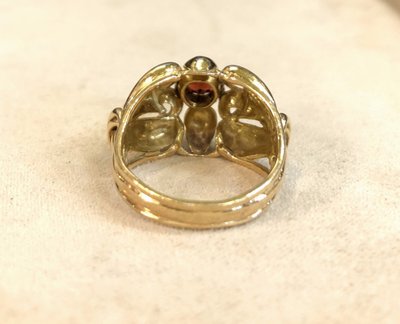 Anello con fiore