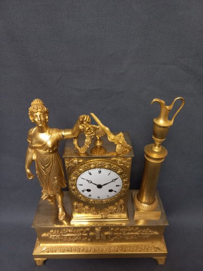 Pendeluhr aus der Zeit Charles X Bronze Vergoldet
