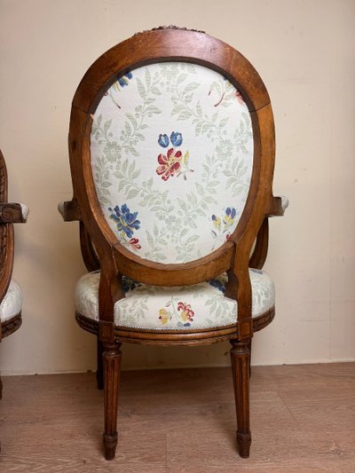 Deux Fauteuils Plus Deux Chaises de Style Louis XVI