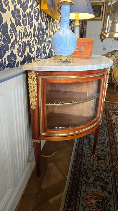 C.mauter, Large Commode Néoclassique Aux Attributs Des Sciences