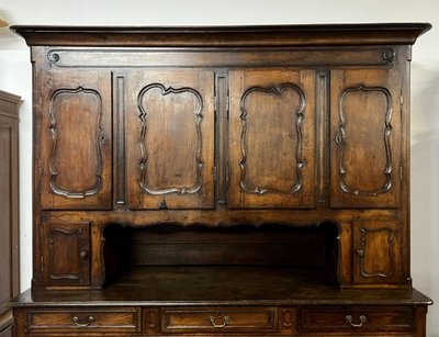 Important Buffet A 2 Corps époque Louis XV En Chêne Massif