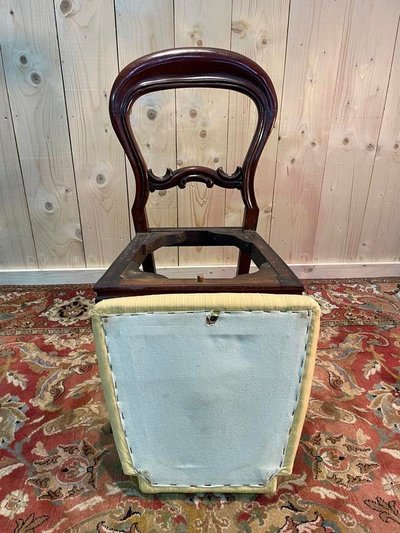 Suite de 6 chaises Louis XV en acajou 
